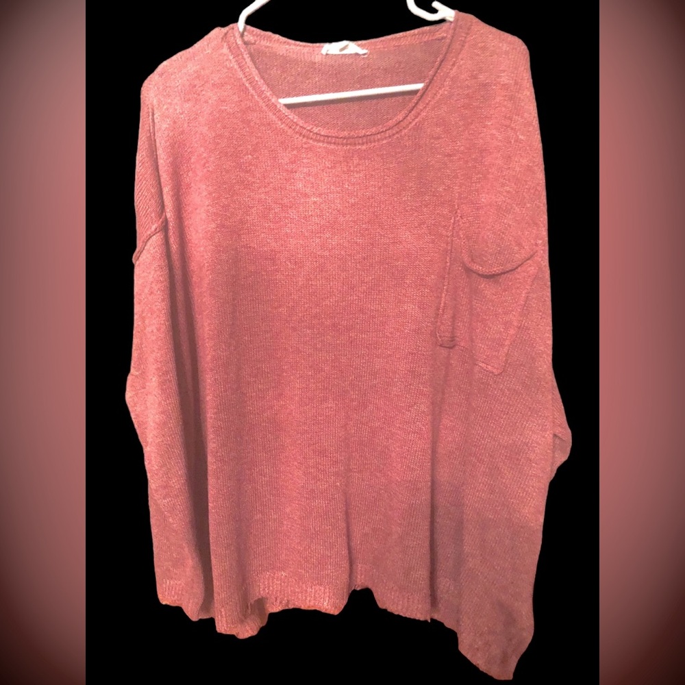 Easel 2x lightweight sweater. Raspberry color.